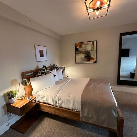 Entire Modern 7 Unit 7 Bath Boutique Inn Ньюпорт Экстерьер фото