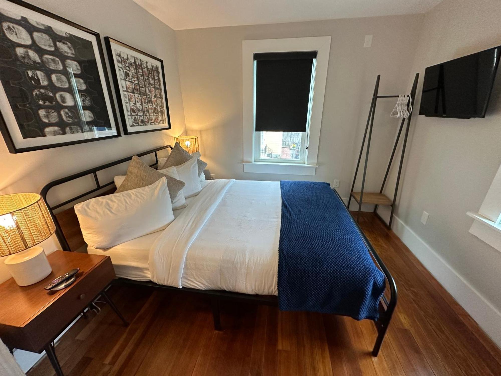 Entire Modern 7 Unit 7 Bath Boutique Inn Ньюпорт Экстерьер фото
